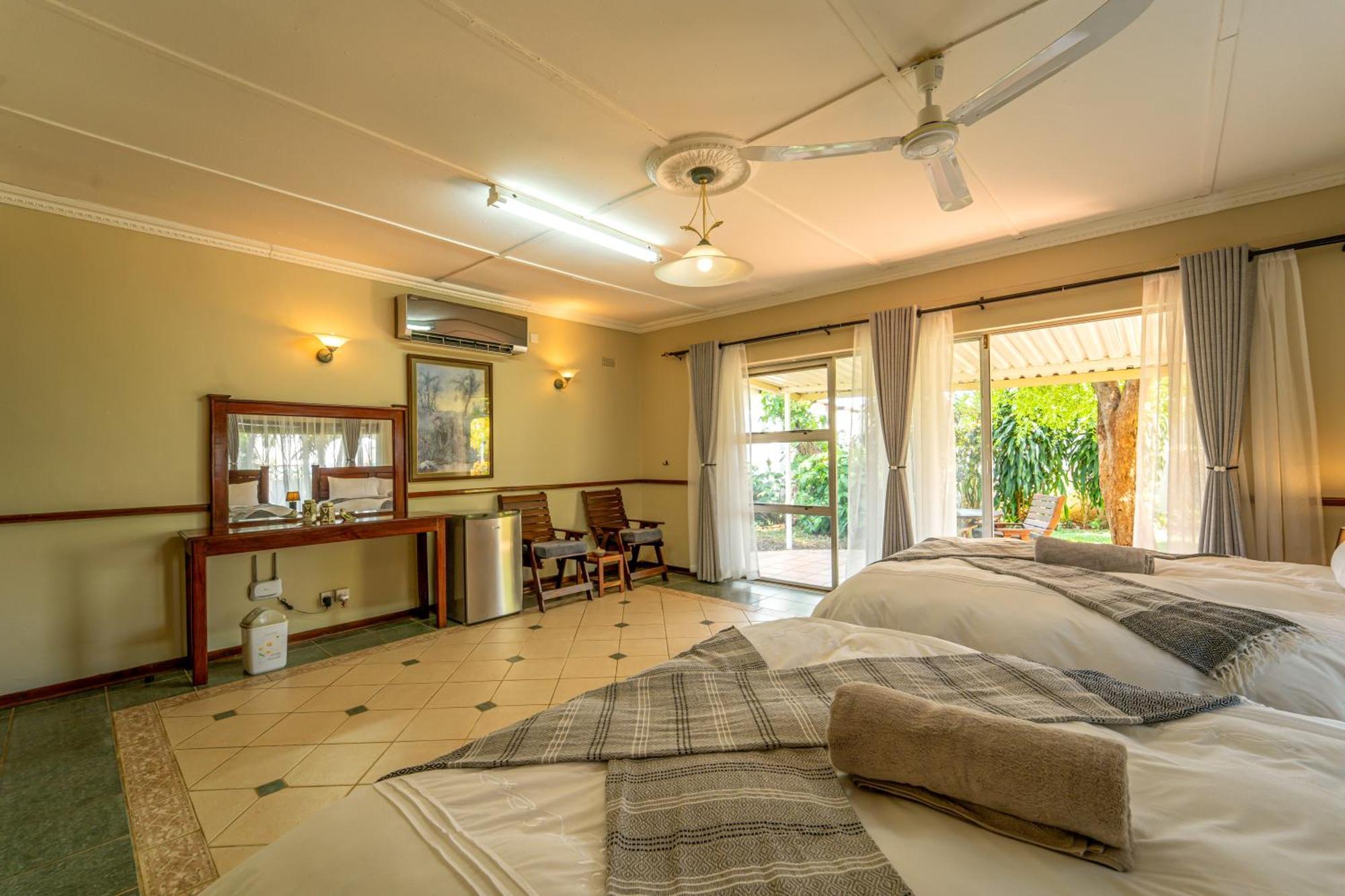 Room In Villa - Zambezi Family Lodge - Elephant Room Victoria Falls Exteriér fotografie